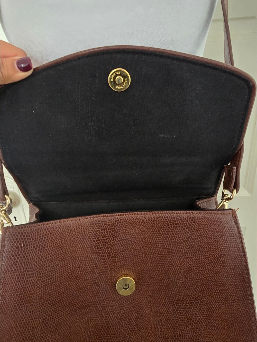 Vintage Liz Claiborne Classic Brown Leather Top-Handle Shoulder Bag - Picture 12 of 13